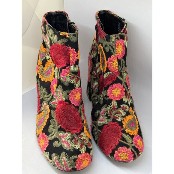 Mia Floral Boots Booties Ankle Bohemian Floral Size 7.5 / 3" Heel - Picture 1 of 10